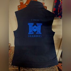 Brand New Men’s Black Cinch Vest Embroidered with Harris Saddlery.
